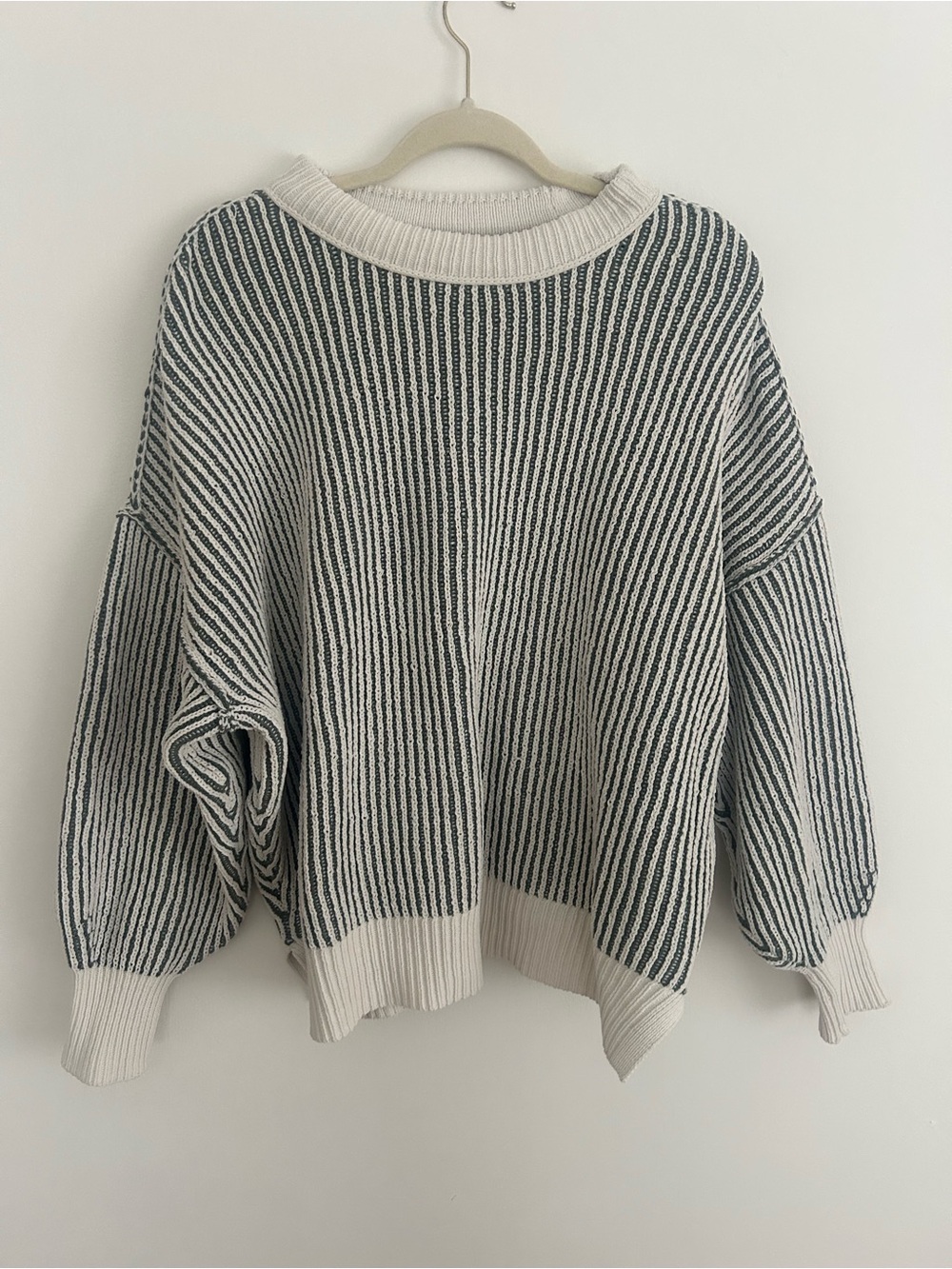 Aerie green and cream sweater